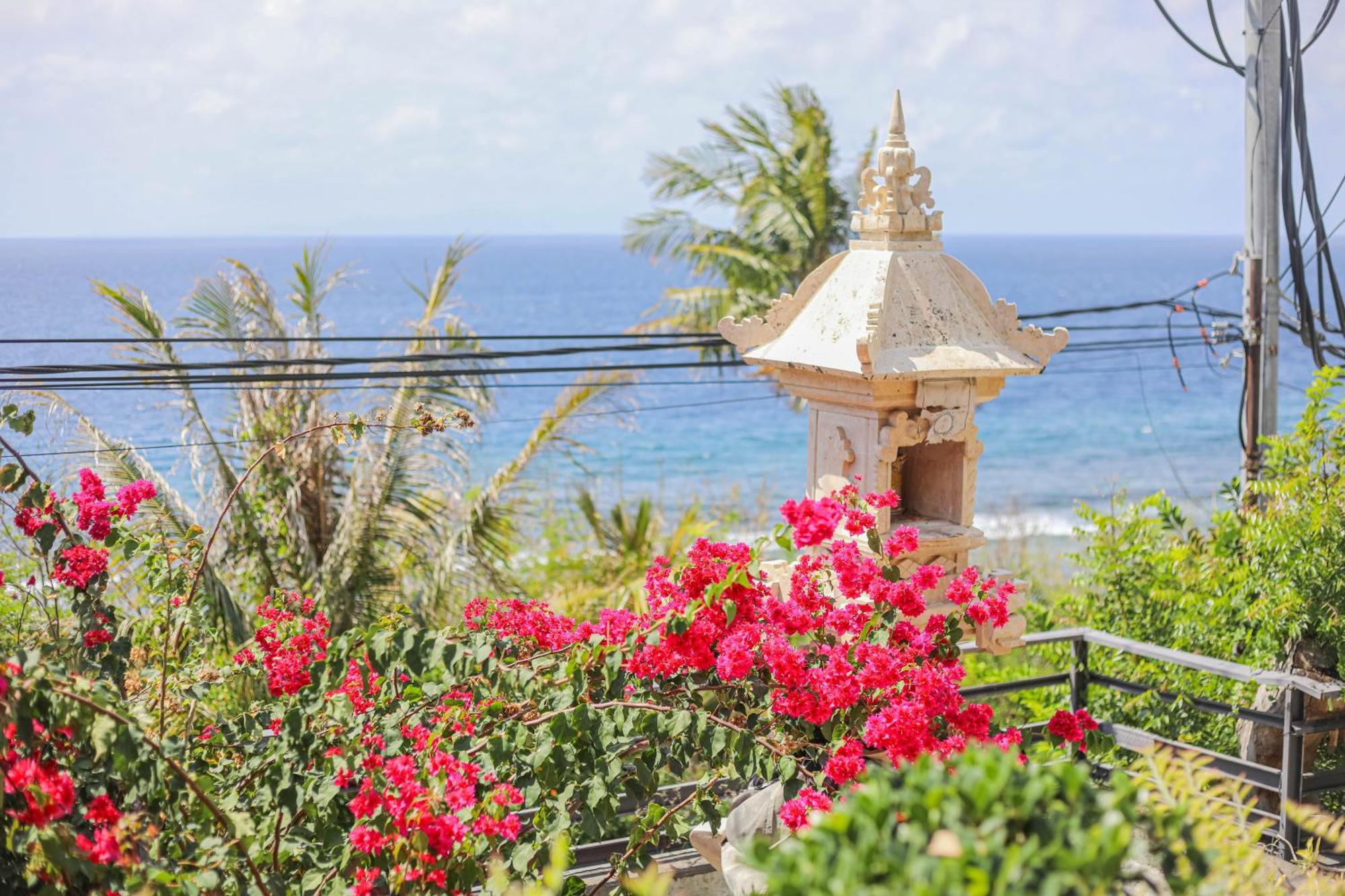 Manta Cottages With Sea View Batununggul Exteriér fotografie