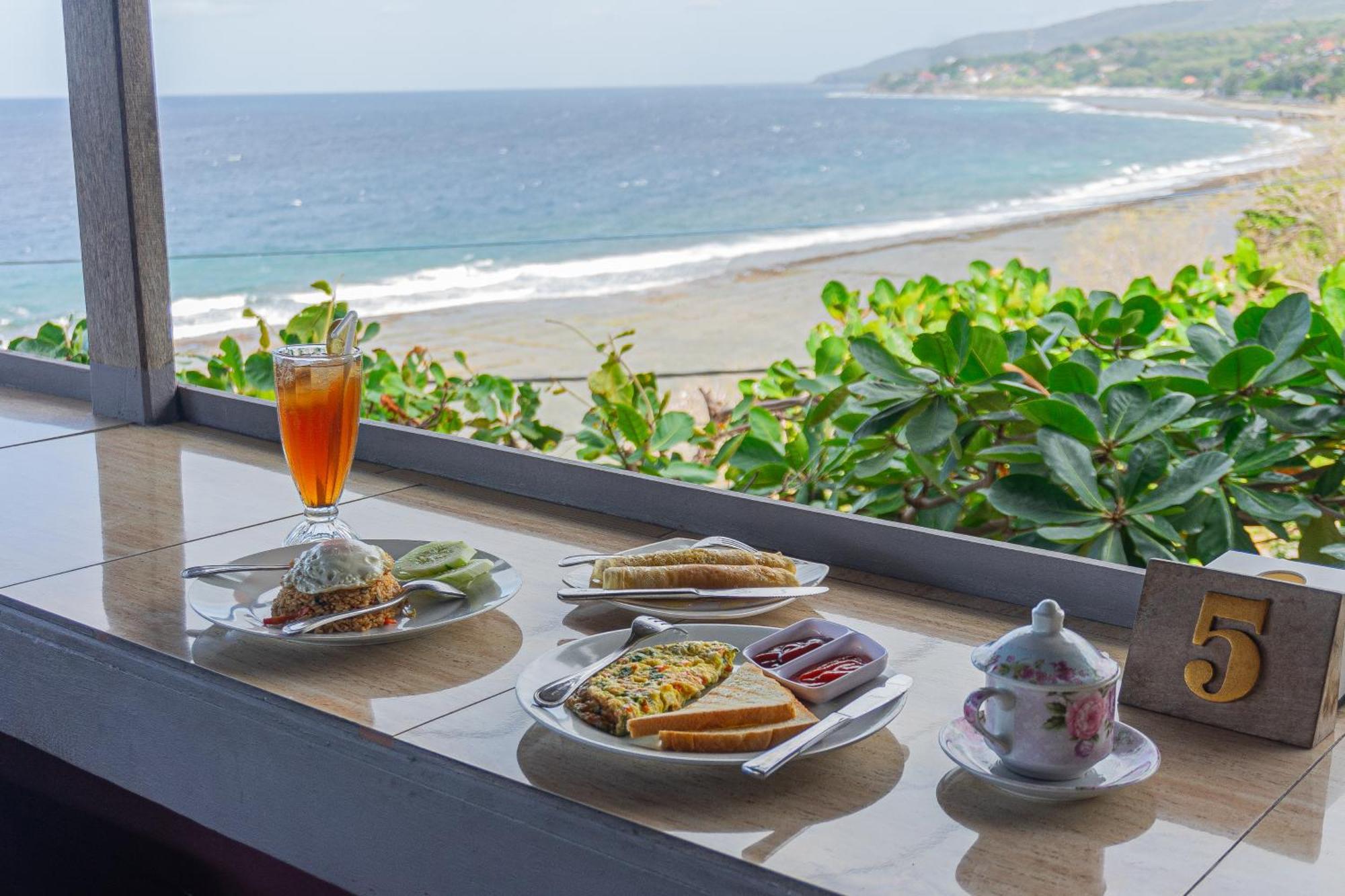 Manta Cottages With Sea View Batununggul Exteriér fotografie