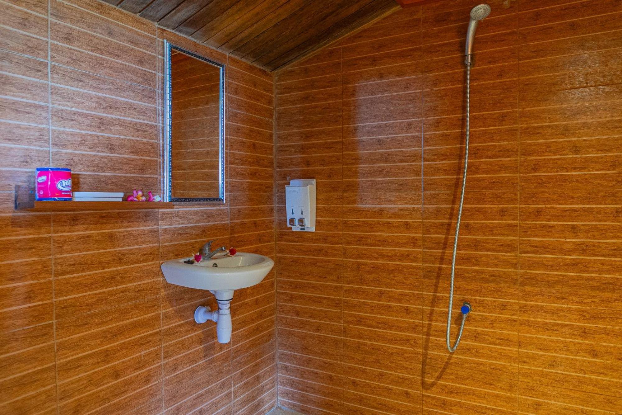 Manta Cottages With Sea View Batununggul Exteriér fotografie